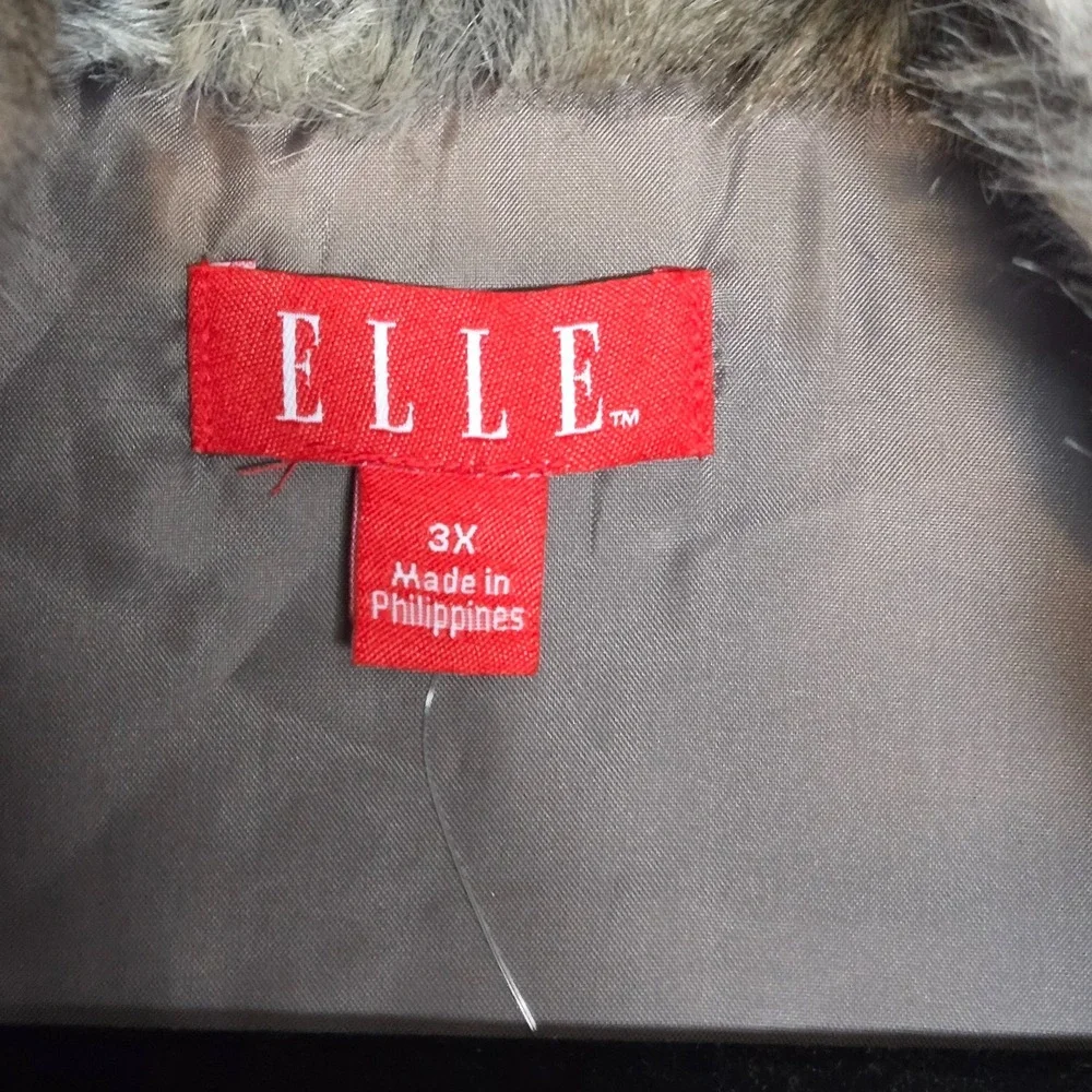 ELLE Faux Fur Vest Gray Plush Sleeveless Jacket NWT Plus Sz 3X Soft Shaggy‎